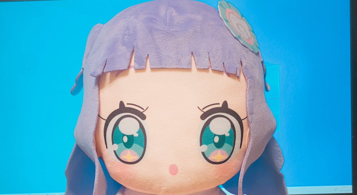 プリンセスエルちゃんさんが来た…。
また免許証の写真みたいになってしまった… https://t.co/VxJbSJtinP