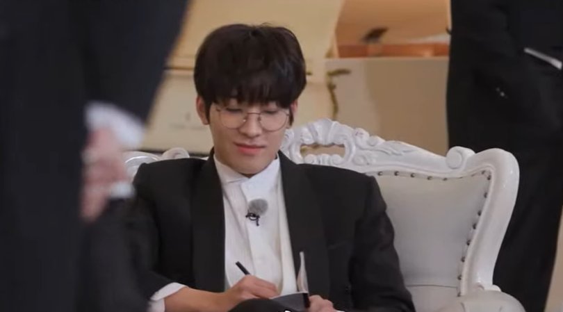 mi원우지 tweet media