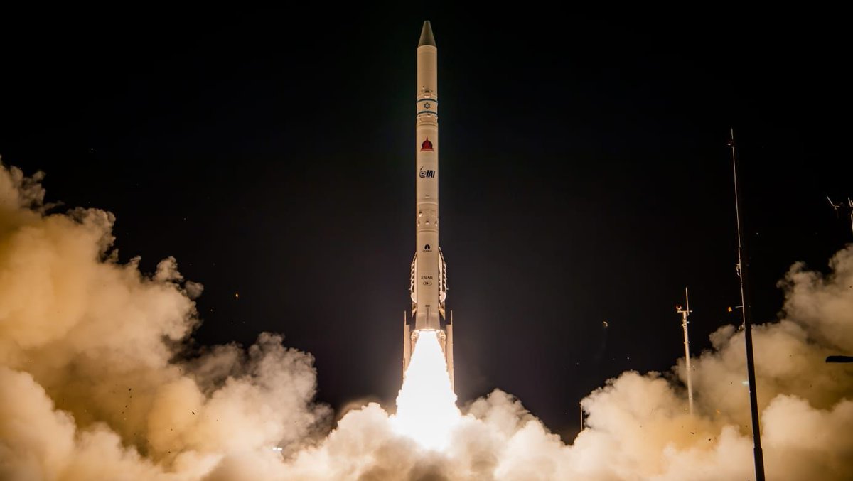 prototype_com's tweet photo. Exciting news from #Israel as their latest Ofek reconnaissance satellite was successfully launched on the Shavit rocket from Palmachim Airbase, marking another significant advancement in space technology! #space #science #innovation 🛰️🚀 https://t.co/ETahOw2dI5 https://t.co/yCTbAbGqgt