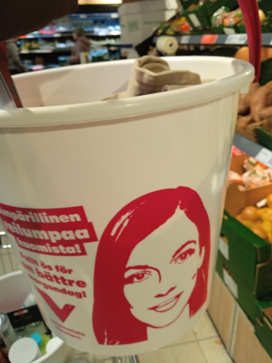 camaruska's tweet image. Jee. Nyt omistan hienon ämpärin 😍

#vaalit23
#äänestä
#ämpäri