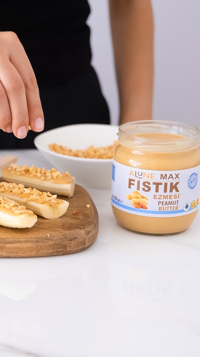 Fıstık Ezmesinin Faydaları
Protein deposudur
Bağışıklık sistemini güçlendirir
Yüksek oranda lif içerir
Açlık hissiniz dindirir
Kalp hastalıkları riskini azaltır
Hücre yenilenmesine katkı sunan besleyici yağ içerir.
alune.com.tr