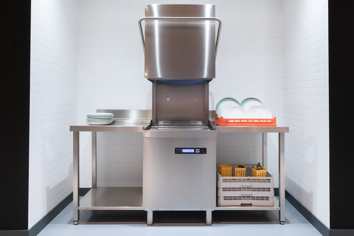 💧🌱 Çünkü biz her damlanın önemli olduğuna inanıyoruz.

Kaput tipi bulaşık makinelerimizin ekonomi modu ve daha hızlı devreye girmesi sayesinde yıllık su ve enerji tasarrufu elde edeceksiniz.

🔗 fagorprofessional.com/en/kitchen-app…

#FagorProfessionalTürkiye #YouMakeItHappen