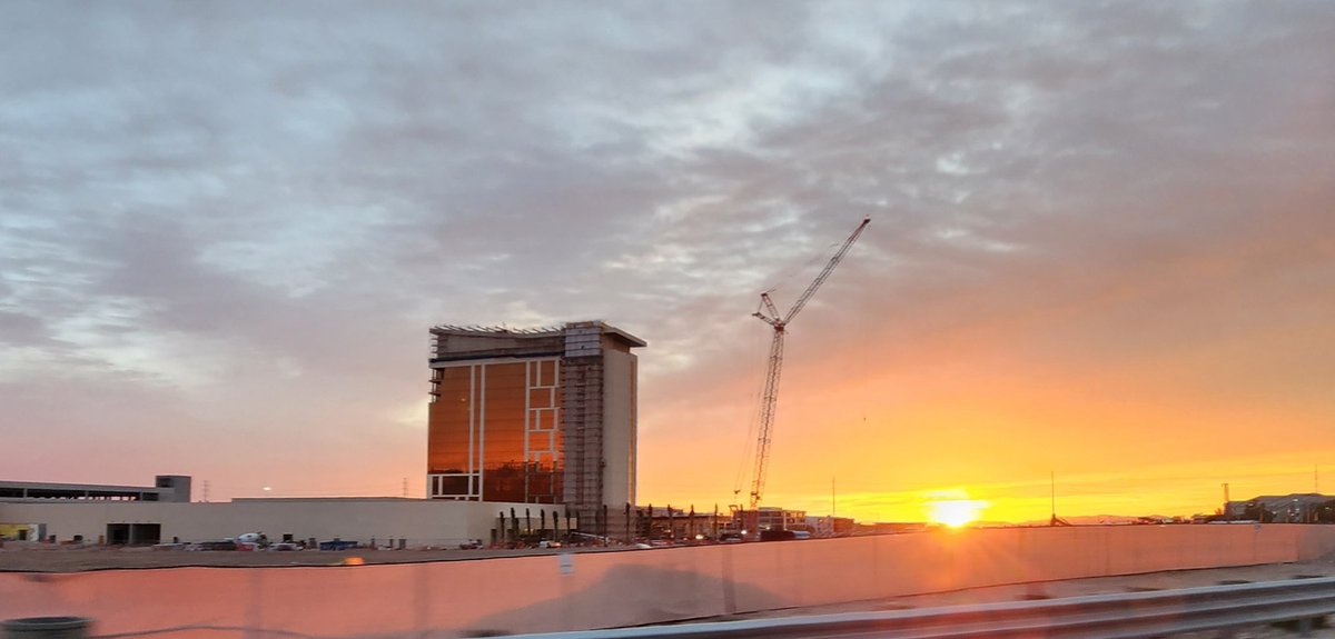 lev_social's tweet photo. Good morning,  Durango Station! You're looking fetching in the 🌅 sunrise. @stationcasinos #LasVegas https://t.co/794rvI8gU6