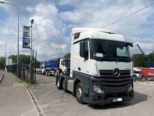 2017 Mercedes-Benz Actros 2545 LS BigSpace 6x2 Mid-lift Tractor Unit dlvr.it/SlgJWQ