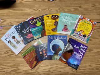 JDES_MCPS's tweet photo. Thank you to Methodist Episcopal Church of Manassas for your donation of amazing books about wonderful women who had a positive impact on our world! What a FINtastic way to celebrate Women’s History Month! 🐬

#DeanDreamTeam #WomensHistoryMonth https://t.co/Nud4pbciMt