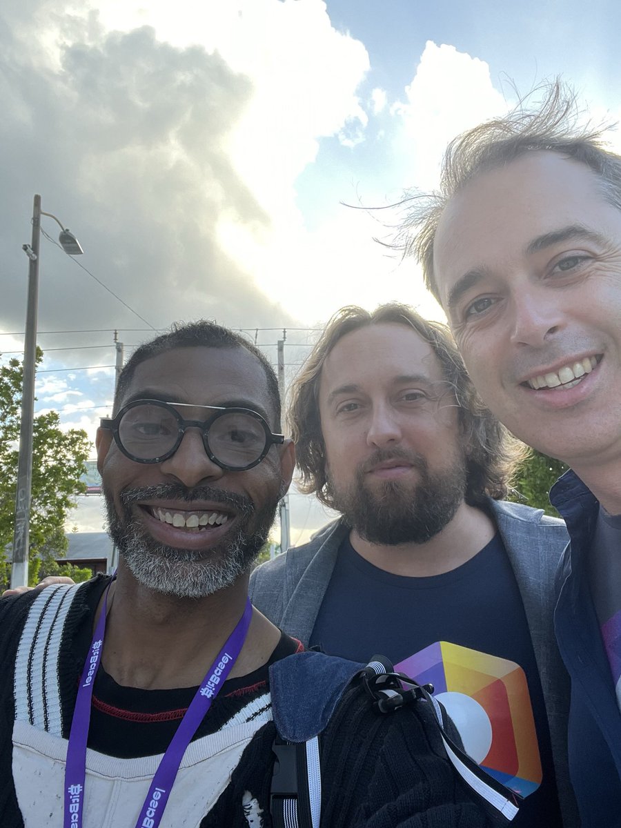ThreadhausCo's tweet photo. I hate that unless you have twitter blue you can’t go back and edit this sucks back to the #photodumping #mannyjackson #miami #community #threadhaus https://t.co/bmTNj34ypJ