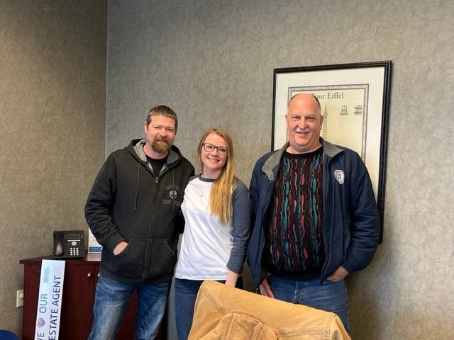 Happy Happy #ClosingDay to Liz and David! 🔑

Thank you guys for trusting Dan Rikkers and his team, Shelley, Tammy, and Kim. Another thank you to Brooke Comer and Kylie Baker of <a href="/TheWymanGroup/">The Wyman Group</a>, Lynn Fischer of Fischer and Associates Real Estate, and Near North Title Group!