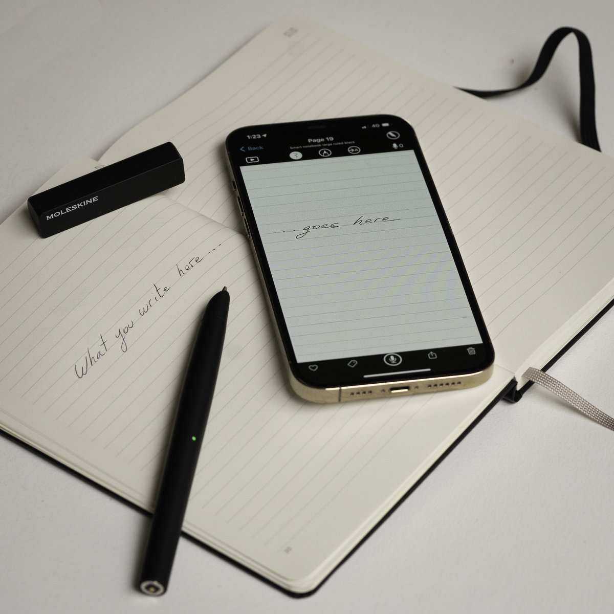 moleskine's tweet image. The @Moleskine Smart Writing Set: written in your notebook, digitized instantly - it’s that simple. 

moleskine.com/smart

#Moleskine #SmartWritingSet