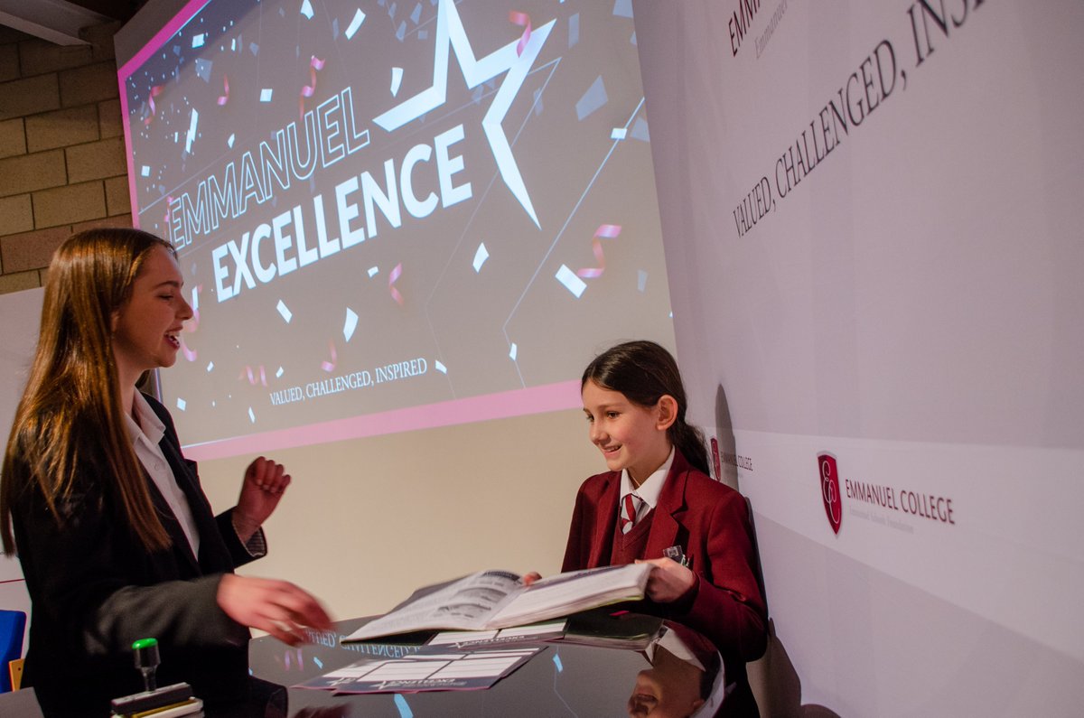 Emmanuelctc's tweet photo. Week 3 of Emmanuel Excellence, we were stunned again, at the quality of work produced by our students. This week we were joined by our assistant head boy and girl. Well done to all who showcased their work!
#emmanuelexcellence #valued #challenged #inspired #awards #greatwork https://t.co/i2v8YU5RVD