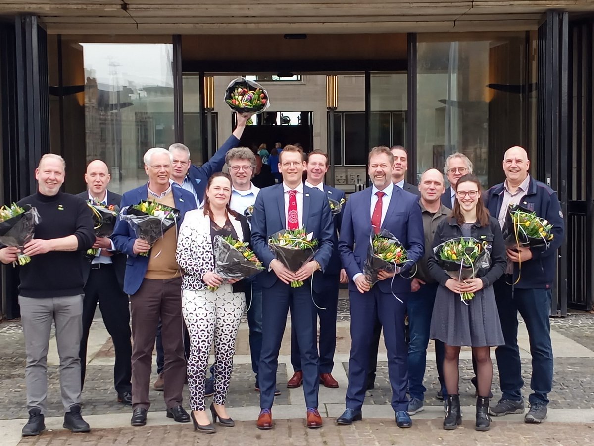 Het staten team, niet te verwarren met "the A-team"😉. Allemaal hebben wij een bloemetje gekregen vanuit het BBB bestuur en werd uitgereikt door Jos Bolk.

#iederedagBBBeter
