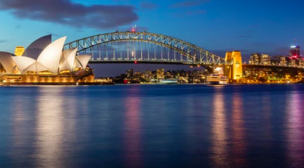 ✨International Education &amp; Schools Fair✨ 
Choosing a School in Australia? 🇦🇺 
Discover more about the country's school systems &amp; how to successfully navigate a move down under in our Schools Guide for Australia.
thinkglobalpeople.com/choosing-a-sch…
#IESF #internationaleducation #relocation