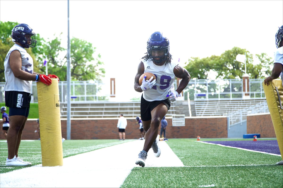 UMHB Football🏈 tweet media