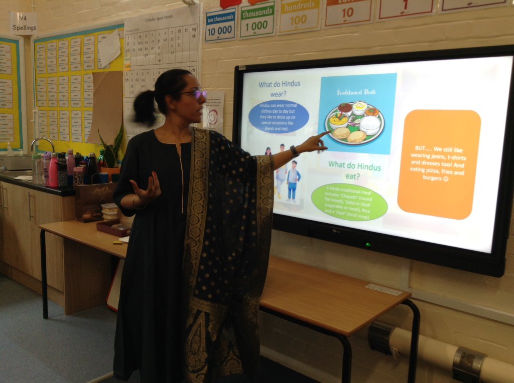 latimerprimary's tweet image. Y4 had a special visitor last week who brought our Hinduism topic to life. Thank you very much for your time Ayesha Sheth. The children really enjoyed everything especially the chocolate barfi. It was great to see how much they had learnt ....#LatimerRE #learningbroughttolife
