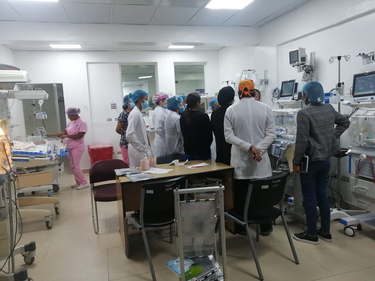 DrCardetti's tweet photo. Seguimos trabajando junto a @SNSRDO y @SOMOSSIBEN  capacitando médicos y enfermeras para disminuir la morbimortalidad en la región. https://t.co/1QAhq7x86Z