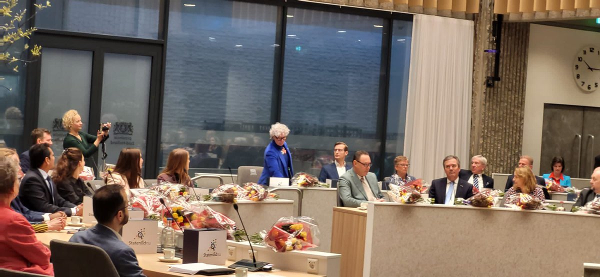 Vandaag namens 50PLUS geïnstalleerd in Provinciale Staten van Zuid-Holland en gelijk in mijn Maidenspeech naast felicitaties voor de winnaar Boeren Burger Beweging, gelijk aandacht gevraagd voor de ouderen en hun behoeften! Bedankt Zuid-Hollander, ik ga hard aan het werk voor u!
