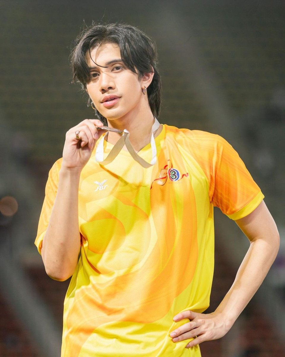 phoomfanbase's tweet photo. 💛

Cr.chaancreation 

#phoomchawonwat 
#wooooyd
#ภูมิชวัลวัฒน์
#belovedfestival53ปีดีต่อใจ 
#53ปีช่อง3ดีต่อใจ 
#งานบอลช่อง3 https://t.co/FD30E6Fmrs