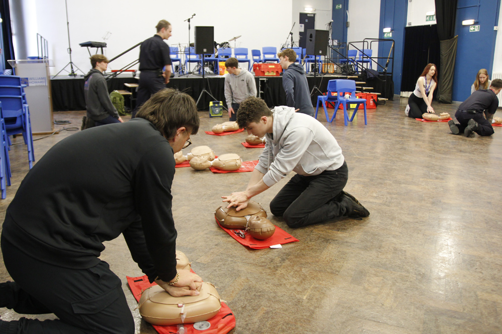 WHS_Brampton's tweet photo. Not only have members of @CumbriaFire  (alongside @Cumbriapolice) been coming into school to present road safety awareness training to our Year 12 students, they are also providing lifesaving ‘Call-Push-Rescue’ (CPR) training to Year 13.
#lifesavinglessons https://t.co/kUPqUNyF0g