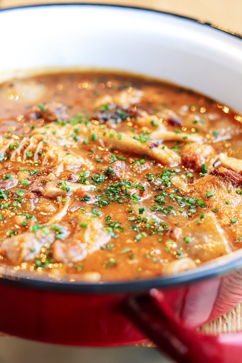 ¡Estamos de vuelta! Para que la vuelta al trabajo sea un poco más llevadera, ven a probar nuestros callos a la madrileña en este martes con M de Moemia.

📍 Avda. de los Andes, 8
RESERVAS ➡ LINK EN BIO

#somosMoemios #Moemia #tabernaviajera #taberneros #deaquiydealla