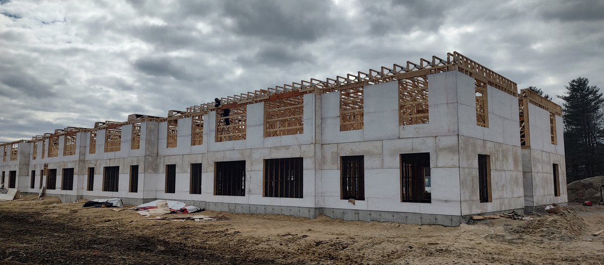 DakotaPartners_'s tweet photo. The Rail Yard Apartments in Concord, NH is starting to take shape! Visit https://t.co/KBuOzfDdxC to learn more, including leasing info.
#DakotaDevelopments #CreatingHousingThatMatters #AffordableHousing #LIHTC https://t.co/cA1qbVeiwh