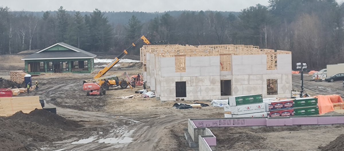 DakotaPartners_'s tweet photo. The Rail Yard Apartments in Concord, NH is starting to take shape! Visit https://t.co/KBuOzfDdxC to learn more, including leasing info.
#DakotaDevelopments #CreatingHousingThatMatters #AffordableHousing #LIHTC https://t.co/cA1qbVeiwh