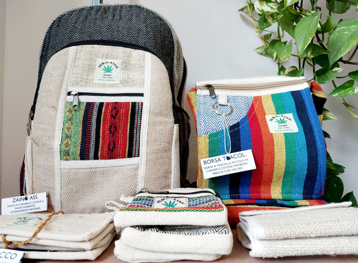 EasyjointB's tweet photo. Appena arrivata dalle meravigliose montagne nepalesi una serie di #zaini, #marsupi, #borse, #portafogli etc fatti in canapa e cotone rigorosamente Made in Nepal 🇳🇵Vieni a scoprire tutte le novita!

#adro #paratico #palazzolosulloglio #sarnico #credaro #villongo #iseo #clusane https://t.co/FAHKErBl4L