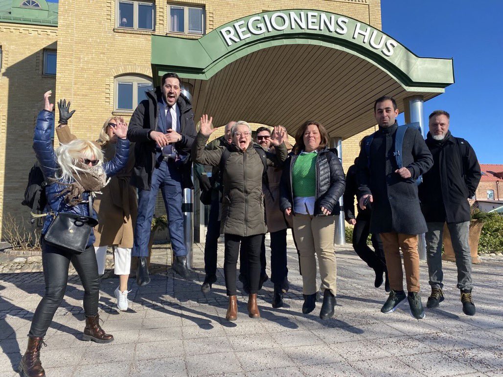 thealaeddine's tweet photo. Region Halland, tack för att ni tog emot oss och gav oss intressanta presentationer, inklusive ert arbete med investeringsfrämjande i Invest in Halland. https://t.co/RSQIFTLWgR