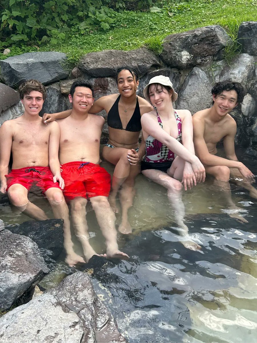 spizzwink's tweet photo. We had an incredible time kicking off South America tour in Ecuador! Whether performing around Quito with @puce_ecuador @ochoymedioec and @elteatroecuador , riding horses at Ilalo, or relaxing in the hot springs at Papallacta, Ecuador was unforgettable

Up Next ➡️ 🇨🇱 https://t.co/jHrox66OCW
