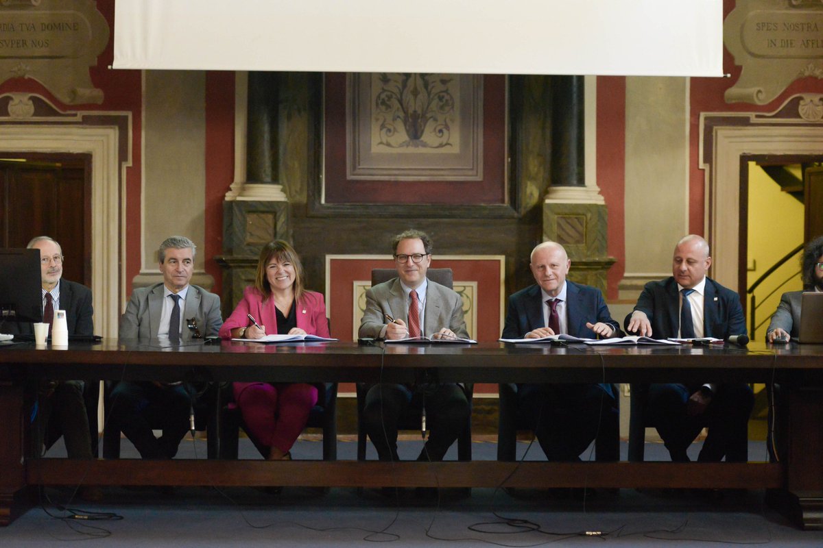 Convenzione tra <a href="/unitusviterbo/">Università degli Studi della Tuscia</a> , il CONAF e Federazione del Lazio. 

#Marconi, consigliere CONAF – “L’auspicio è che la #formazione universitaria sia sempre più vicina alla professione, per avere laureati pronti ad entrare nel mondo del #lavoro.”

👇👇👇
conaf.it/atti-ufficiali…