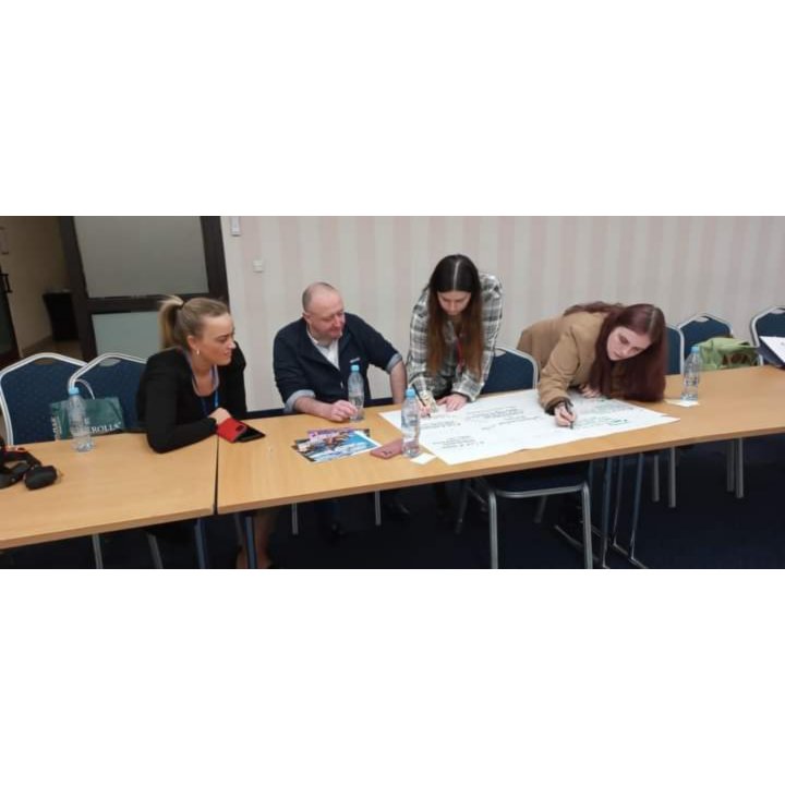 Samantha_Joyce2's tweet photo. Some pictures from the CERV-funded WASTE project in Poland.
Was fantastic to be part of it. #WASTEPROJECT #environnement
#Poland https://t.co/35DQMt6eMq