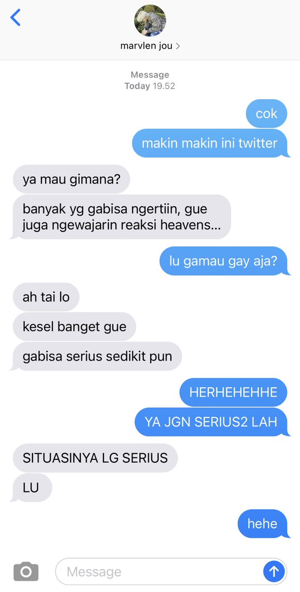 markvhyuck's tweet photo. My coworker

— dimana marvlen dan heave menanggapi 'rumor' tentang mereka straight yang membuat agensi mereka memutuskan satu hal. https://t.co/a2jaPAfX9x