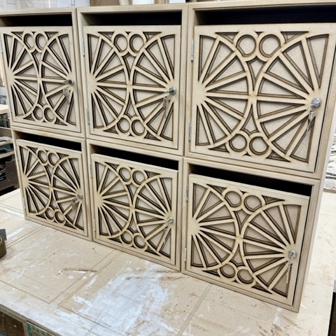 Swordfish_Works's tweet photo. We love these art deco style letterboxes. We fabricated & laser cut each one ready for the client to add finishing touches.
24 boxes meant 24 different locks, we had to check fit with each individual key.
#lasercutting #letterboxes #artdecostyle #lasercuttingwood #Wednesdayvibe https://t.co/BVK1QqHlWh