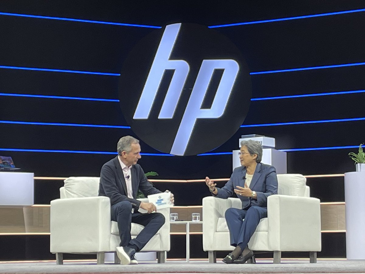 mattbuckley's tweet photo. @EnriqueJLores and @LisaSu talk about culture, strong partnership… and using ChatGPT to write performance reviews! #HPAmplify https://t.co/XNIdEC4Z75