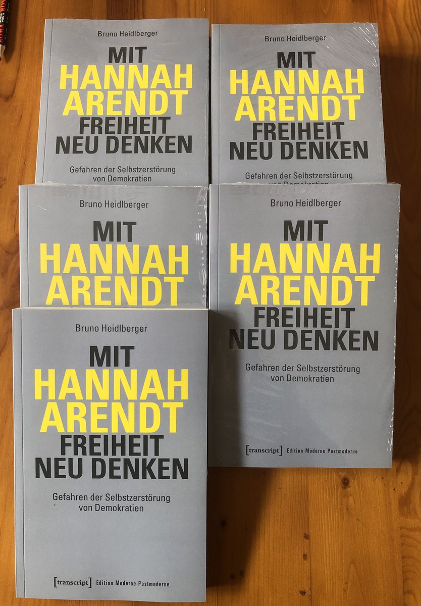 heidlberger_dr's tweet image. Sehr große Freude! Das Buch 📕 liegt nach drei Jahren Arbeit auf dem Tisch. Es kann bestellt und gekauft werden.
transcript-verlag.de/detail/index/s…