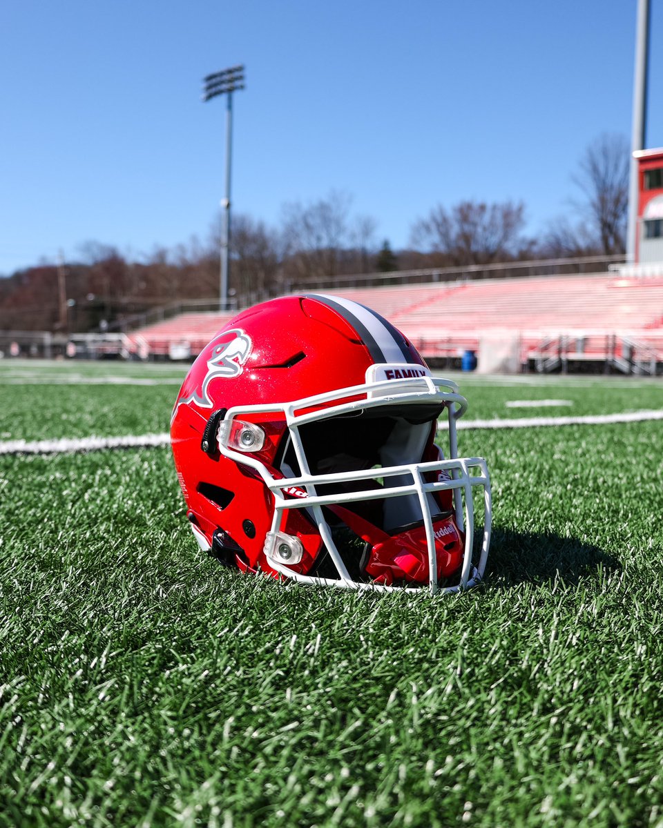 Montclair_FB's tweet photo. New lids for 2023 🔥

#ComeFlyWithUs
#KeepPounding
#Family
#d3fb

@montclairstateu @msuredhawks @MSUadmission @MontclairAlumni  @RockyRedHawk @RedHawkSn @TheMontclarion @d3football @D3FBHuddle @NCAADIII @NCAA @NJACSports @WeAreAFCA @FrankRossi @JonathanKoppell @DMezaSoufleris https://t.co/T8Ytw6WZxG