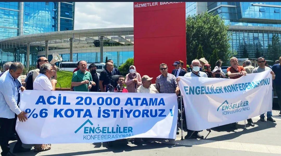 Her birey gibi çalışma hayatına katılmak biz engellilerinde hakkı bunun için kamuda engelli personel kotası %6 olmalı ve son yıllarda yapılan düşük atamalar göz önünde bulundurarak 20 bin atama yapılmalıdır @Vedatisikhan @deryayanikashb #AtanamayanEngelliyeMüjde