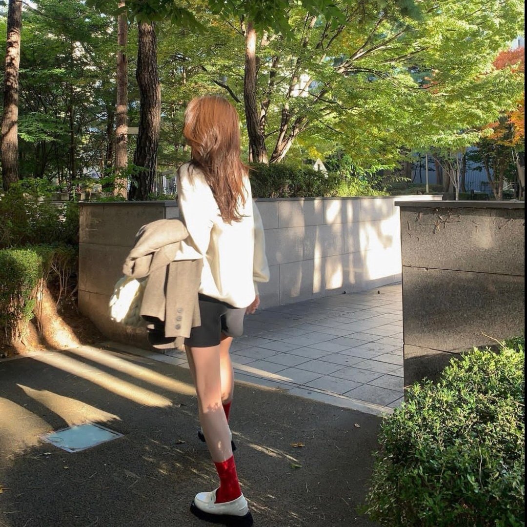 young57636010's tweet photo. 天气变暖 分享今天上课穿搭 https://t.co/0D3OpYwte7