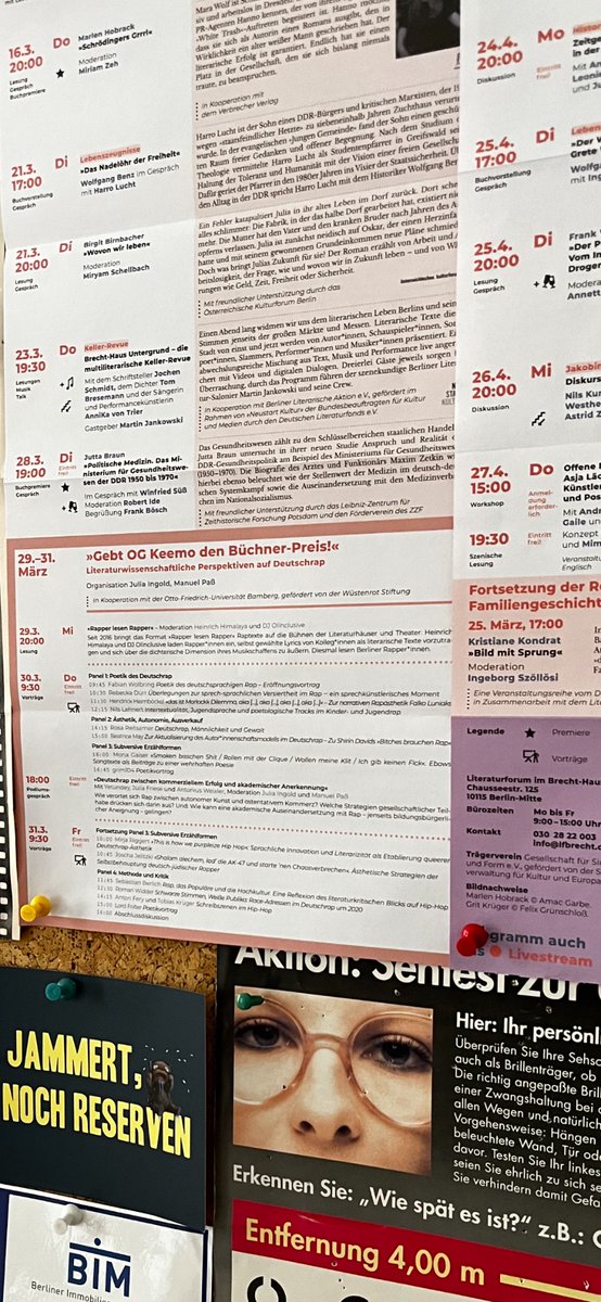 Heute Abend startet mit Rapper lesen Rapper im <a href="/lfbrecht/">Literaturforum im Brecht-Haus</a>  unsere Tagung. Leider sind die Tickets ausverkauft, es wird aber einen Livestream der Veranstaltung in der gemütlichen Kellerbar des Brecht-Hauses geben, kommt also trotzdem gern vorbei. Einlass ab 19:30 Uhr, Beginn 20 Uhr