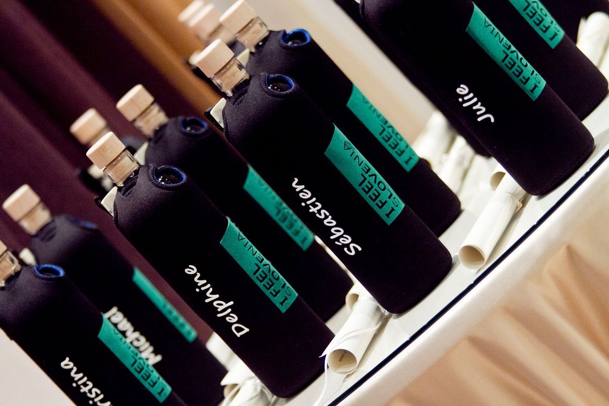 adriatic_dmc's tweet image. Are you having a busy week? Stay hydrated in style with your reusable water bottles.
#personalizedgift #localproduct #incentive