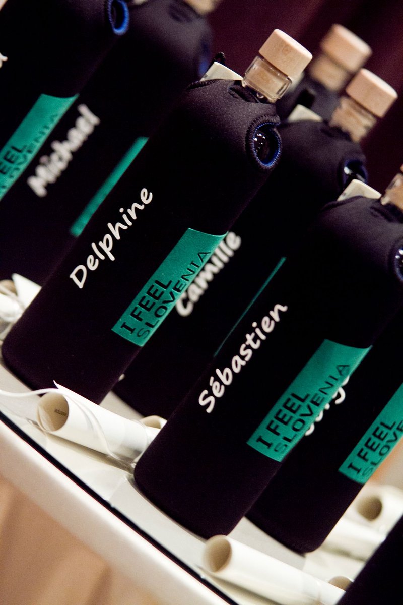 adriatic_dmc's tweet image. Are you having a busy week? Stay hydrated in style with your reusable water bottles.
#personalizedgift #localproduct #incentive