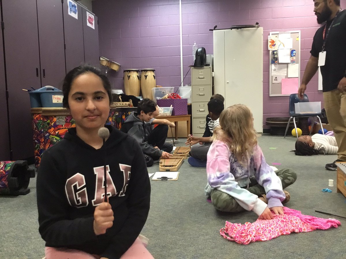 BRESStudentTwe1's tweet photo. Learned  how to play A xylophone with 5th grade today! @CounselorMac_BR @BristowRunES https://t.co/c5DET1VjUi