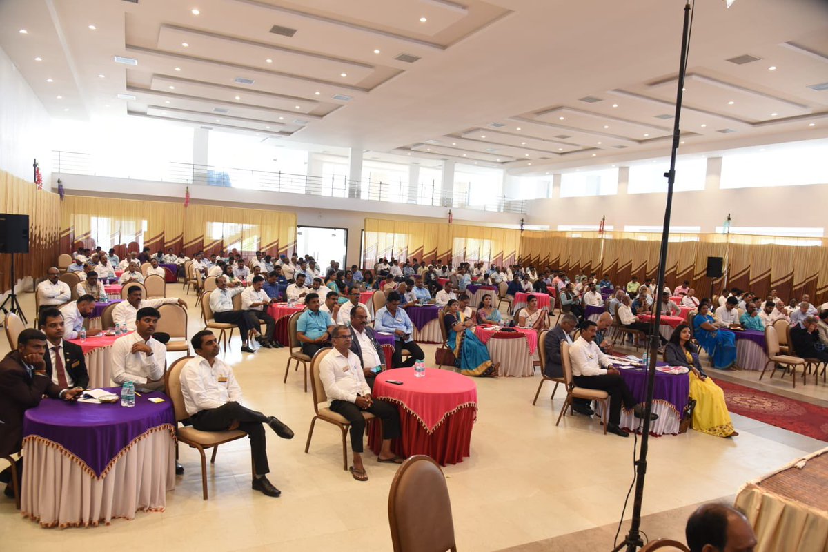 KPNagesh25's tweet photo. Honored to be a key speaker at "Spoorthy" PETS & SETS, addressing the Presidents Elect of RI District 3182 on successful club leadership. Thank you to DGE B C Geetha, PDG Abhinandan Shetty, and the entire district for the warm hospitality. #Spoorthy #PETS #SETS #District3182 https://t.co/TP9GbsM1se