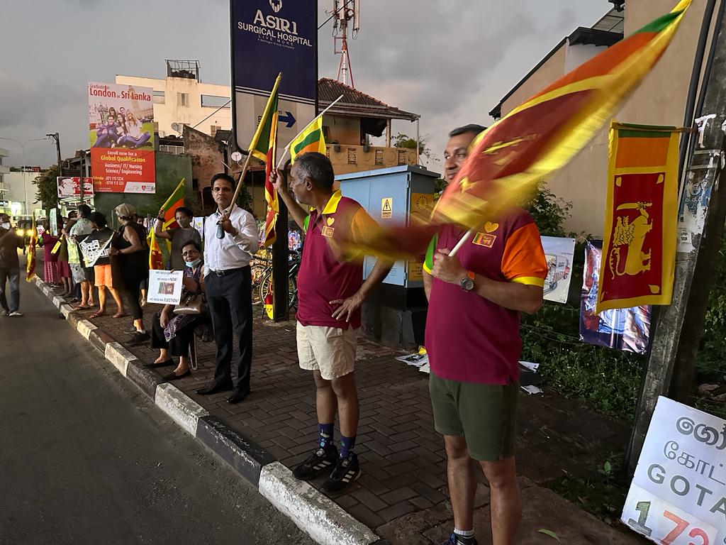 ChrisStephen80's tweet photo. Day 173 at GGY - Wednesday 29th March
#අපිඅරගලේ
#நாம்_போராட்டத்துடன்
#ApiAragale
#FascistRanil
#RajapaksaTool
#Elections #RajapakshasGoHome #nomorefamilyrule #movementforchange #systemchange #SriLanka
#GotaGoYaya https://t.co/3bRSMlW9Le