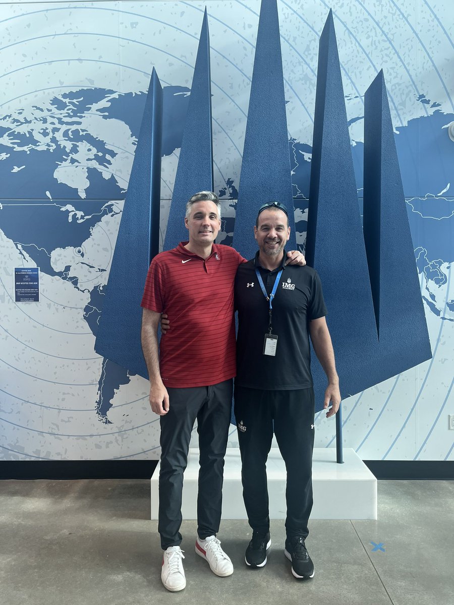 IMGAVolleyball's tweet image. Good to have you in campus today coach @StanfordWVB &amp;amp; National Champ🏐

Excited about the future of our program and our  long term relationships within @NCAAVolleyball collegiate coaches!

#wintomorrow