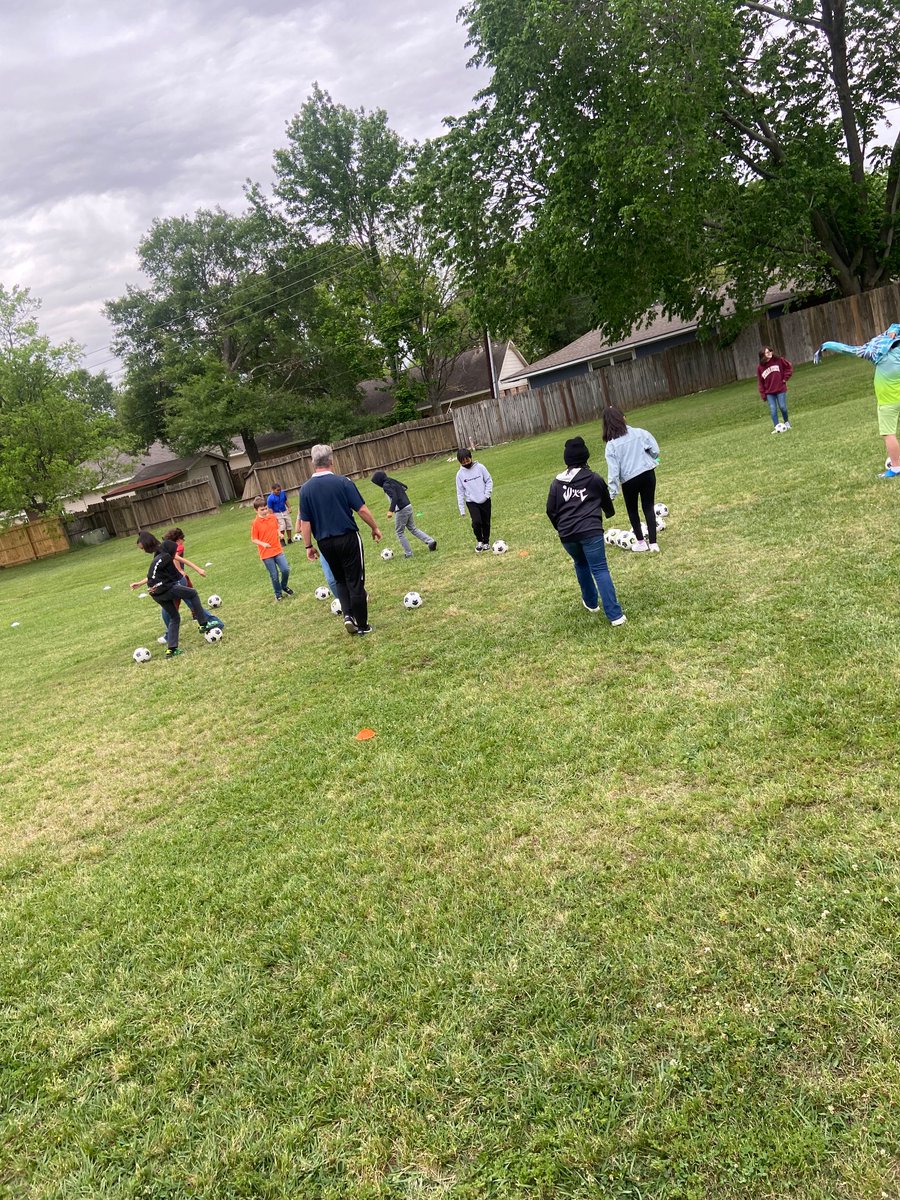 Ms.CoachC tweet media