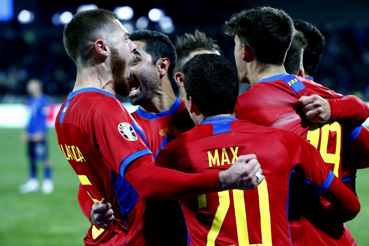 albertalavedra's tweet photo. Partit molt treballat de tot l'equip per sumar el primer punt de la fase a Kosovo. És un orgull defensar a la nostra selecció!
#SomAndorra 🇦🇩 https://t.co/nzXHqKEFr3