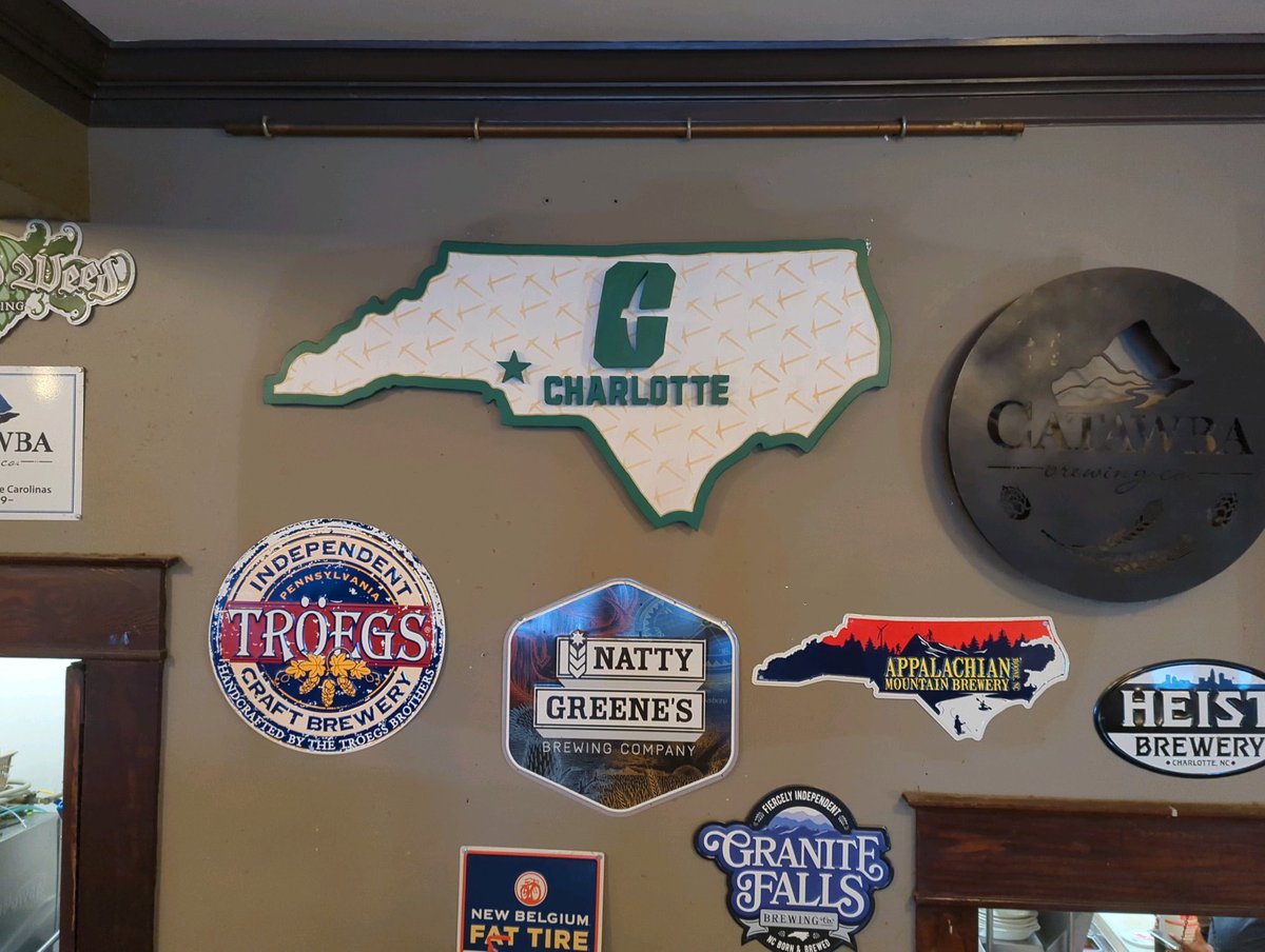 You have to love it when your favorite pub @SammysPubNC adds a newly crafted sign just in time for #NinerNationGives. Thank you BOT John Bailey.