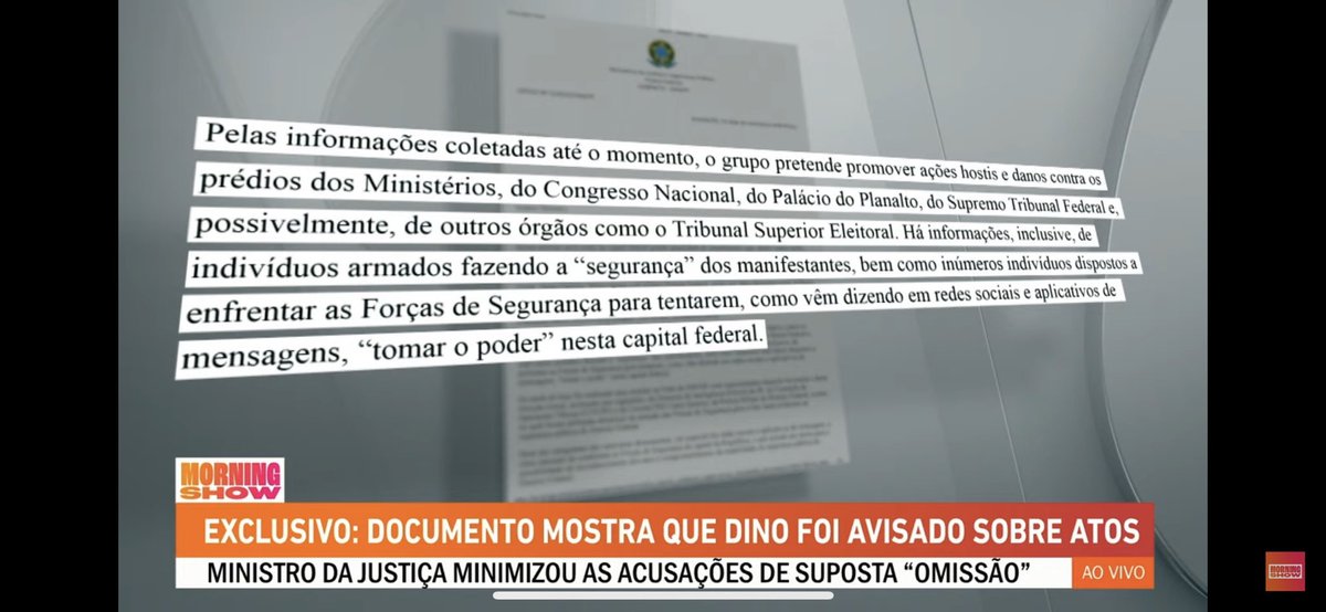 JunitoMBL's tweet photo. BOMBA!🚨🚨

O deputado @KimKataguiri  apresenta documento provando que o Ministro Flávio Dino sabia dos ataques de 8 de janeiro e não fez nada.
Isso é gravíssimo.

Dino mentiu na audiência no Senado na cara dura!

#DinoMentiu https://t.co/WLhxEZ0BuC