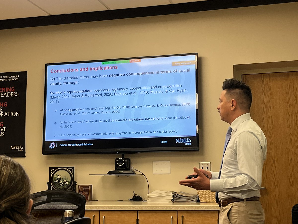 FelipEquity's tweet image. Yesterday I successfully defended my dissertation! I want to thank my amazing  Committee @gojodi @aeikenberry @rightbedone @VCUWilderDean @kangalicej and @ProfLatinxHlth for their guidance and encouragement throughout this process!! I had a great time at @UNOSPA! 📖 ✅