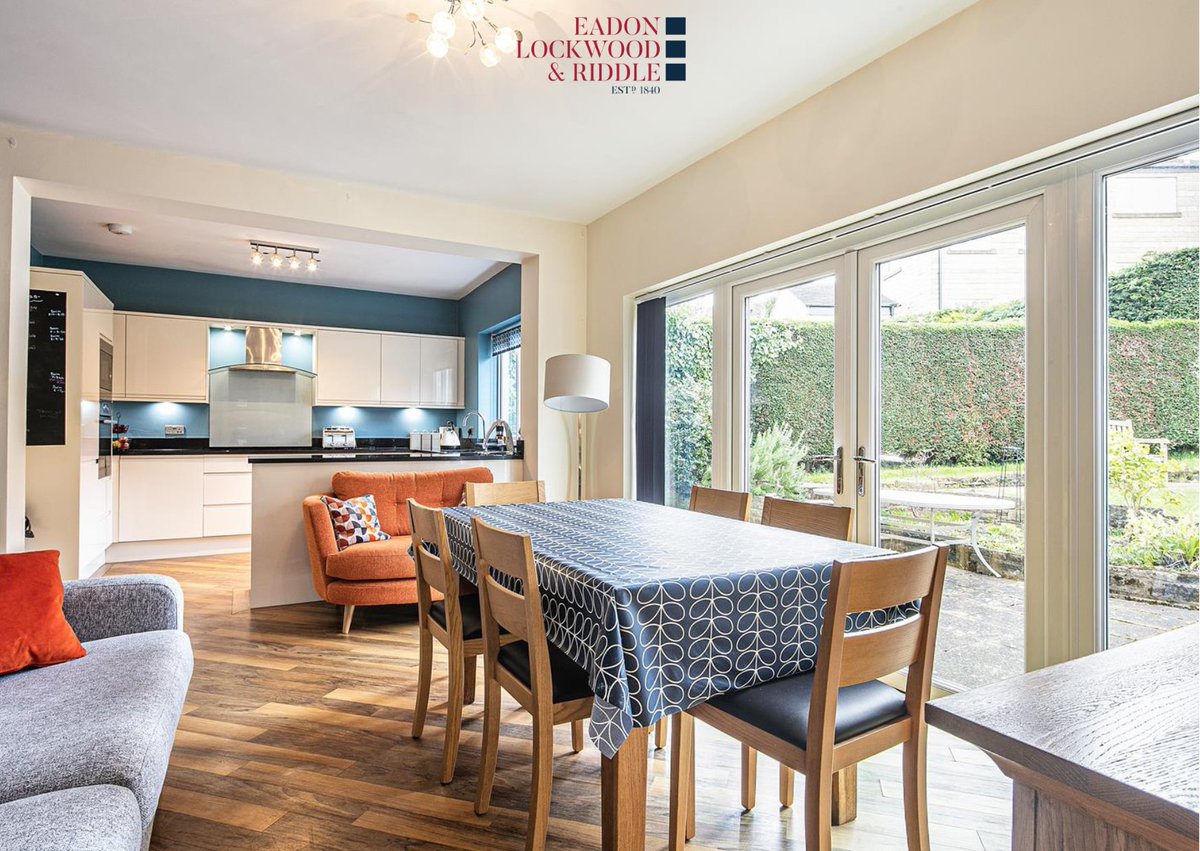 ELRltd's tweet photo. Baslow Road, Totley 📍
£700,000 💷

Situated back from the road and conveniently placed for scenic local walks, 2 popular pubs and bus links into town. 

▫ 4 bed
▫ Sitting room
▫ Kitchen
▫ 2 bathrooms 
▫ Garden

https://t.co/EihMVXSnjz

#ELR #sheffield #totley  #forsale https://t.co/jdP9p8BAdX
