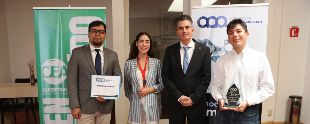 BroseMx's tweet photo. El distintivo de Responsabilidad Hídrica en la Industria, aQa, es el mayor reconocimiento otorgado por la @cea_qro  en colaboración con la @conagua_mx .  La planta de Brose Aeropuerto recibió el distintivo aQa con un reconocimiento de mención honorífica,  #CuidemosElAgua https://t.co/ugfSzj91wf